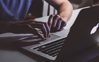 免息配资平台:专业配资炒股-四部门联合发布！事关老年护理服务 重磅通知来了！